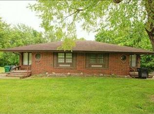 4597 E Oakwood Dr, Pleasant Hill, IA 50327