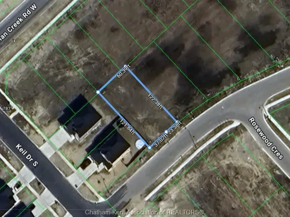 11 Rosewood Cres, Chatham Kent, ON N7M 0V4