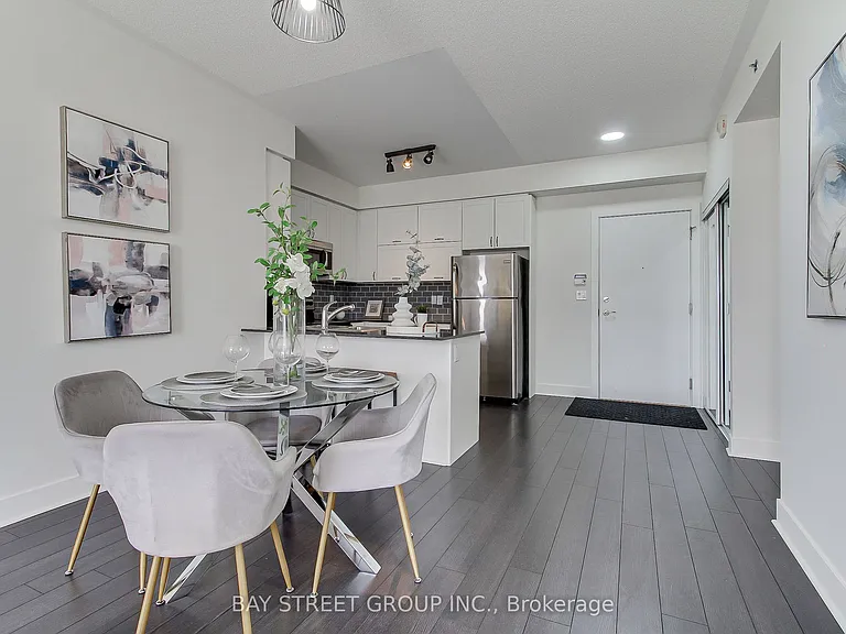 28 Prince Regent St #Penthouse 8 — Photo 10