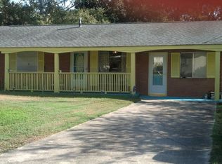 5018 Wood St, Moss Point, MS 39563