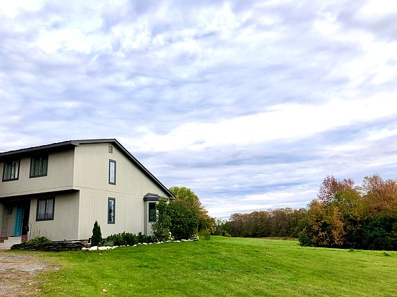 Front entrance from driveway