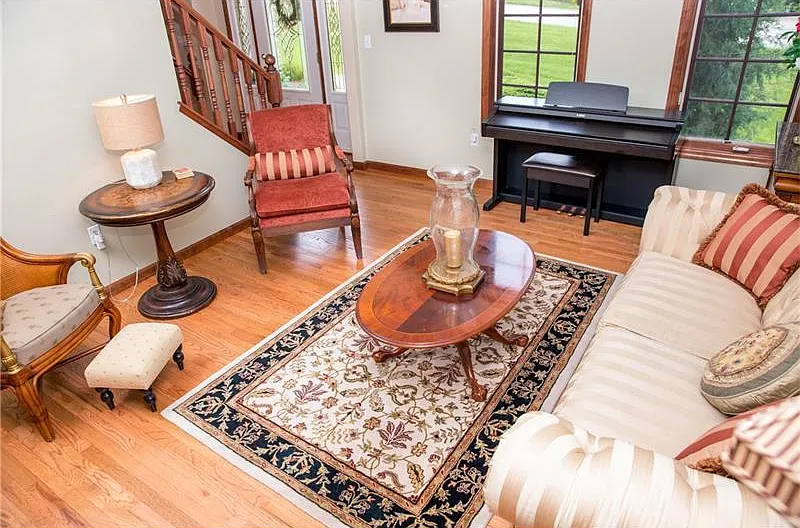 Thumbnail 10