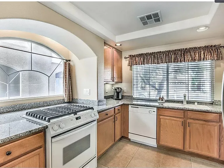10595 Salmon Leap St — Photo 57