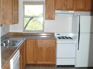 15 Lenox Ave APT 3, Pittsburgh, PA