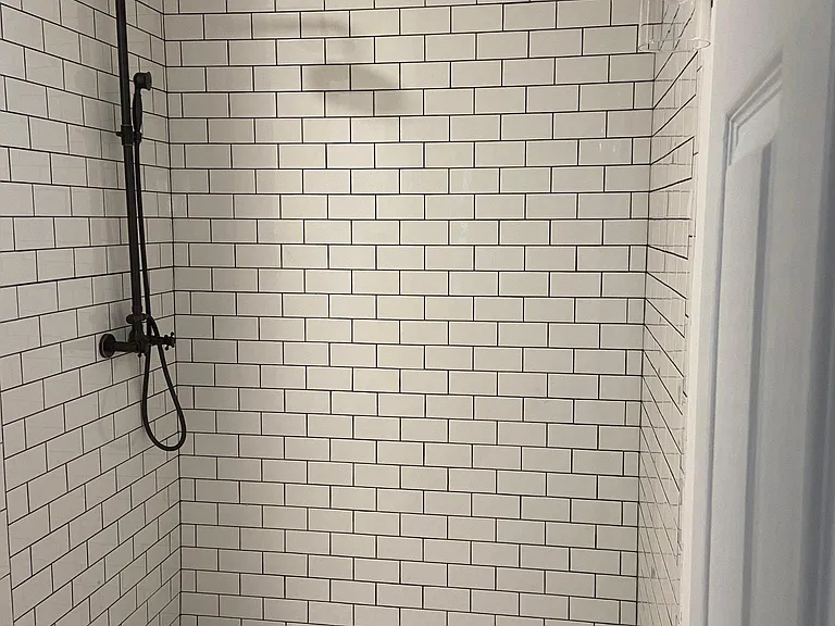 616 W Azeele St #1 — Photo 5