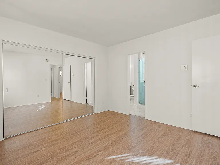 11827 Dorothy St Unit 6_LA360VR-17_02112025