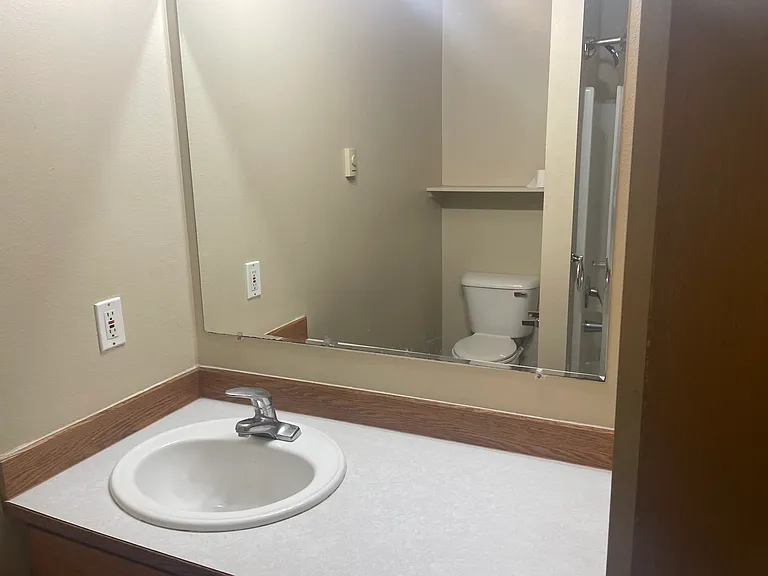 604 N Pine St #1 — Photo 6