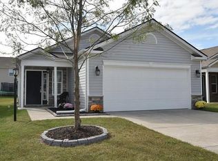 2477 Middle View Dr, Columbus, IN 47201