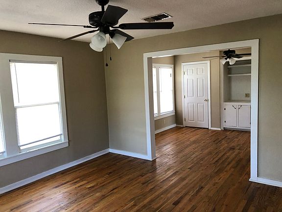 5th image of 1261 S Mesquite Ave