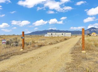 60 Santistevan Rd, El Prado, NM 87529