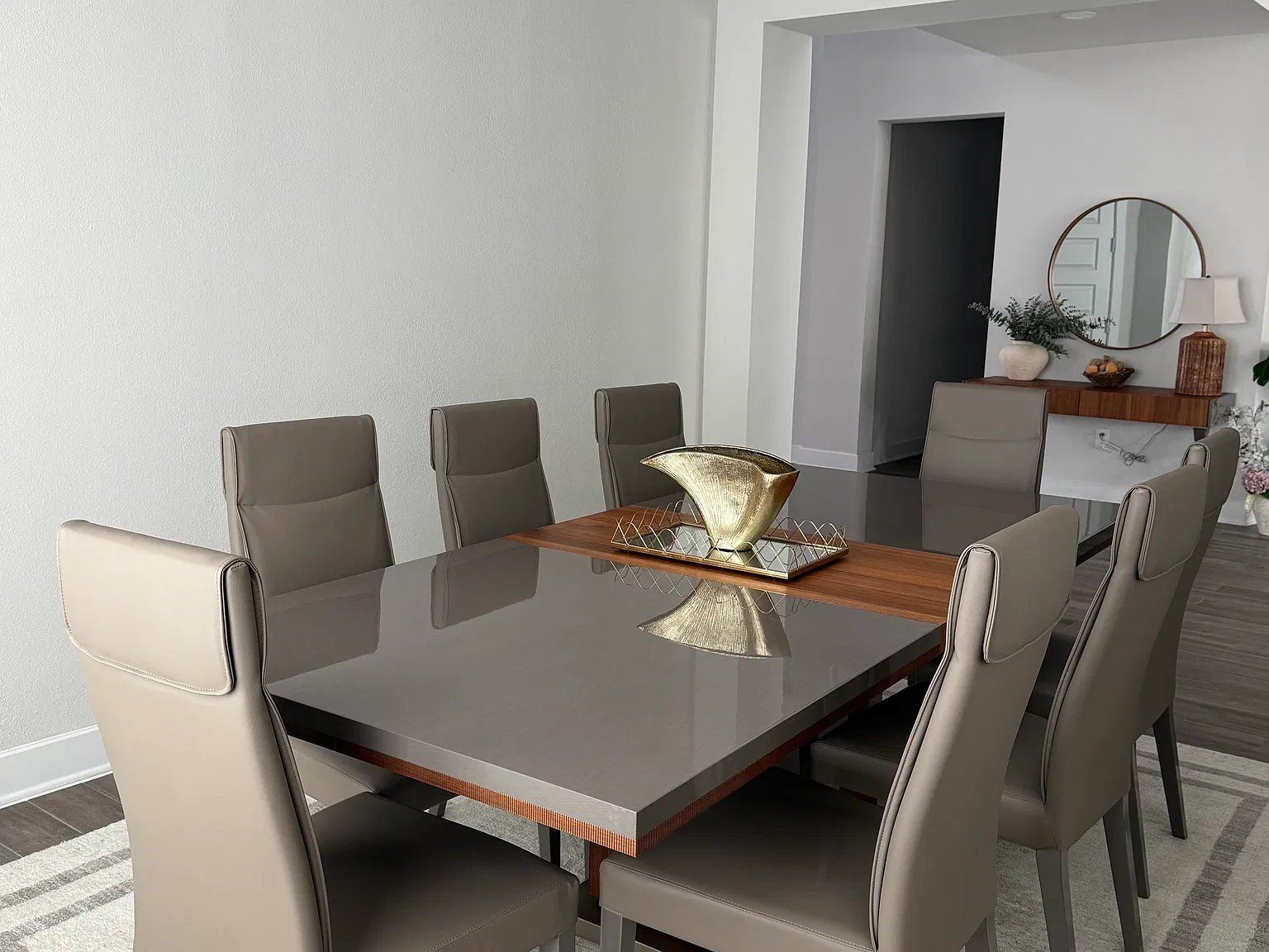 5 bed, 4.5 bath, 3865 sqft, $6,000 — Photo 3