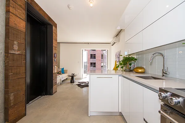 Sold by Hello Living LLC | media 19