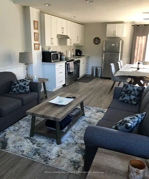 466 Oxbow Cres #6 — Photo 5