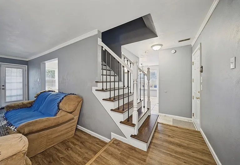 1119 Mill Lake Quarter — Photo 6