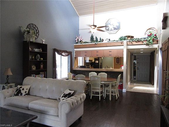 4th image of 2063 W Lakeview Blvd #4