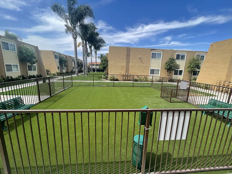 Whiffle Tree Apartments — Photo 15