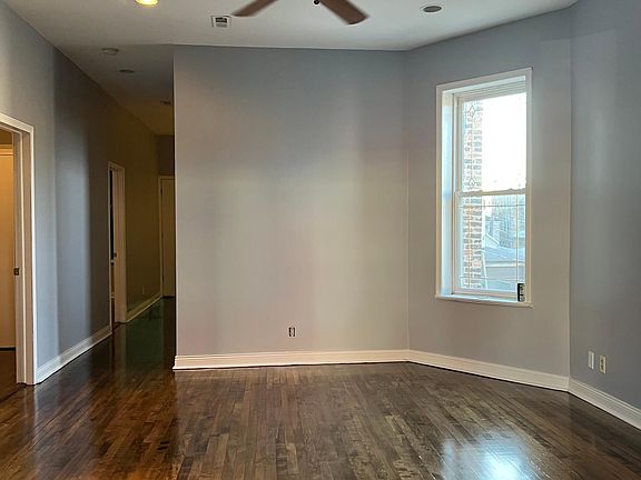 3rd image of 1620 S Ashland Ave APT 2F