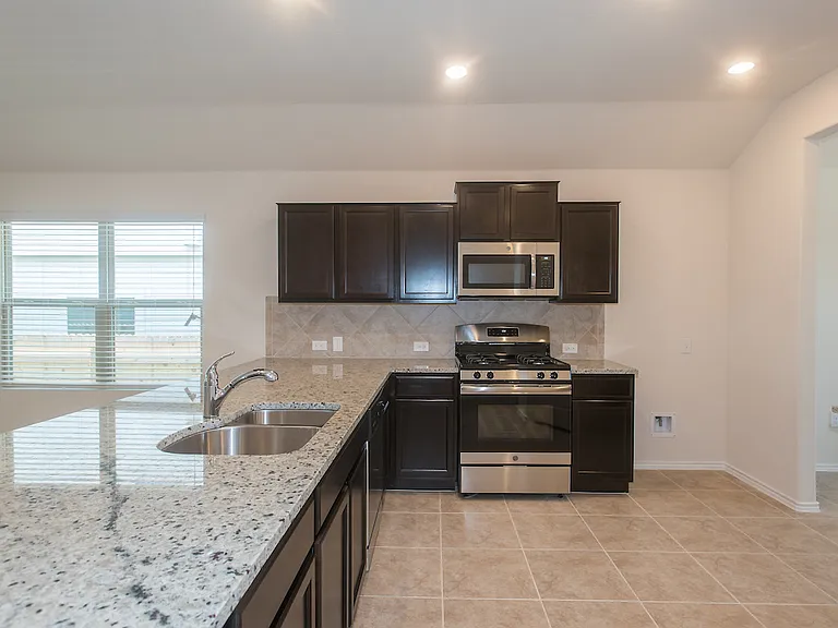 5717 Southerner Way — Photo 4