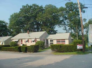 33 Ridgewood Rd, Cumberland, RI 02864