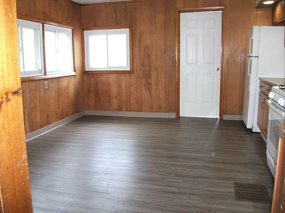 3rd image of 316 Highland Ave APT 1