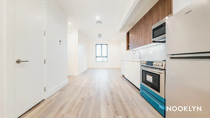 Rented by Nooklyn NYC LLC | media 22
