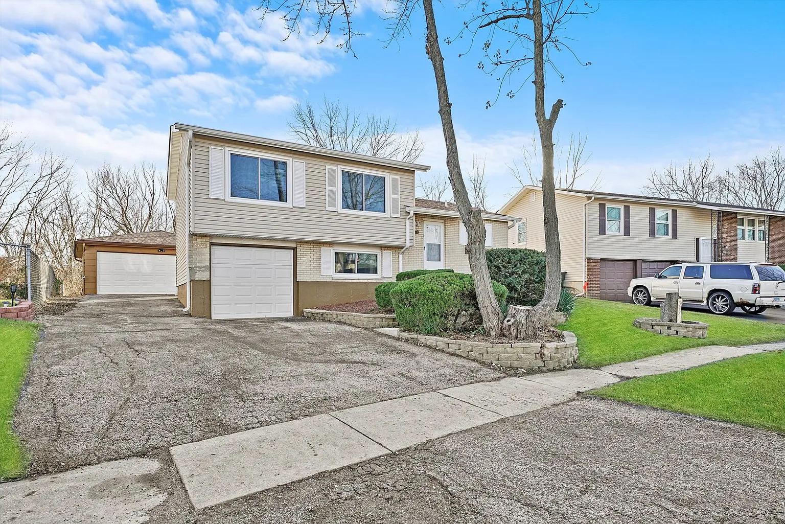 3721 178th Pl photo 1