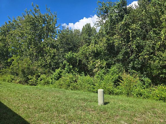 4th image of 6737 Strawberry Dr #470
