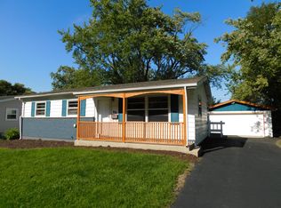 683 Walnut Rd, Wauconda, IL 60084