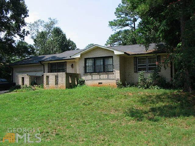 2nd image of 4243 Newcomb Rd