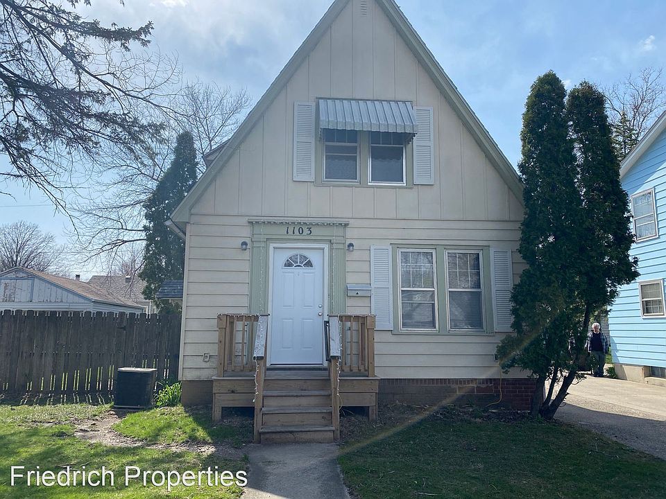 1st image of 1103 Curtiss Ave