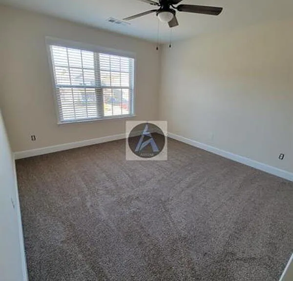 1008 Applegate Dr — Photo 12