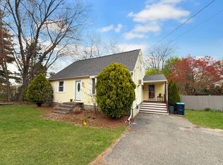 565 Lake St, Shrewsbury, MA 01545
