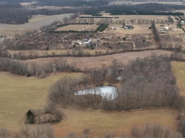 4 & 5 Below Rd, Grass Lake, MI 49240