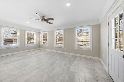 3rd image of 951-59 W 7th St #1