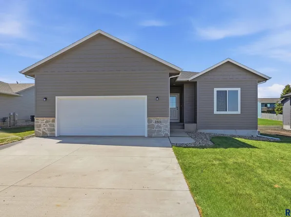 1501 E Carol St, Sioux Falls, SD 57104