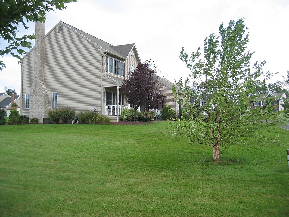 2nd image of 6728 Windermere Ct