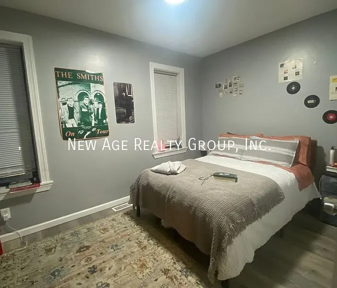 1717 Fontain St — Photo 10