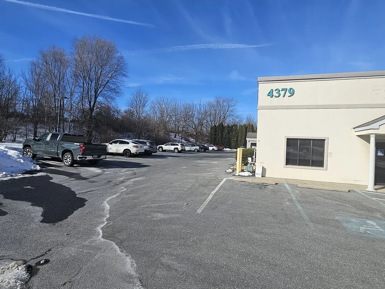 1 bed, 1350 sqft, $2,700 — Photo 4
