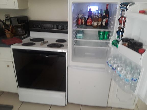 3rd image of 1131 Grove St
