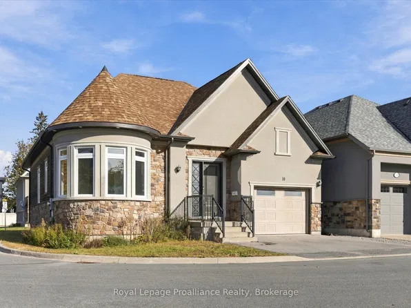 10 Lockside Dr, Peterborough, ON K9J 8T1