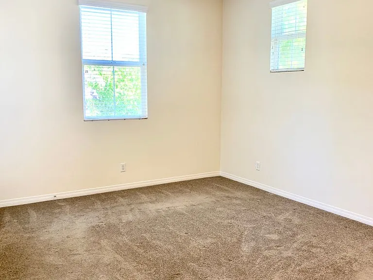 142 Principia Ct — Photo 10
