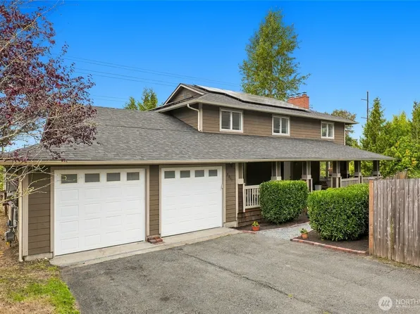 8201 1st Place SE, Lake Stevens, WA 98258