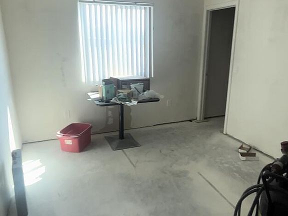5th image of 401 W Highlands Drive