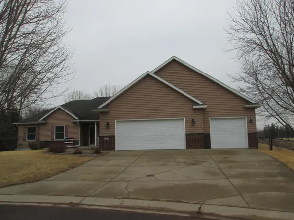 301 Skogen Ln, Kenyon, MN 55946