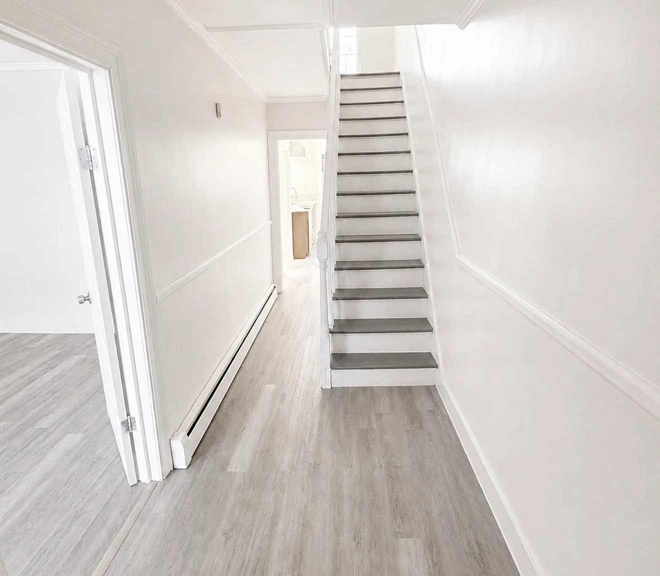 3 bed, 1600 sqft, $3,400 — Photo 3