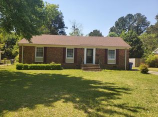 5147 Hewitt Dr, Fayetteville, NC 28311