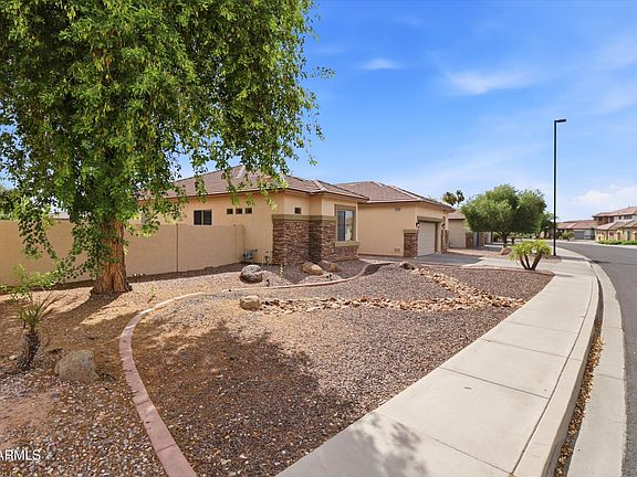 3rd image of 6758 S RACHAEL Way