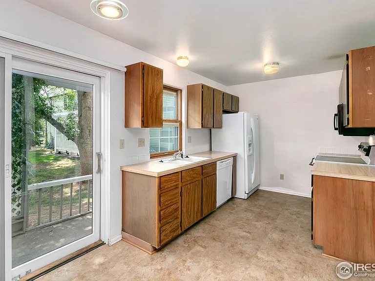 2828 Silverplume Dr #S6 — Photo 5