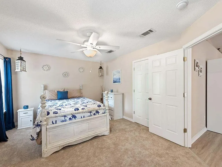 1504 Oakhill Rd — Photo 6