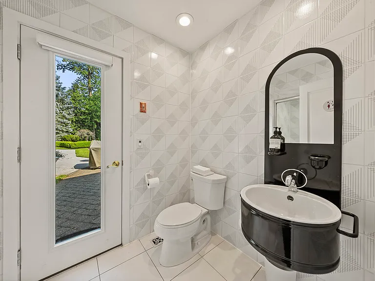172 Truman Dr — Photo 29